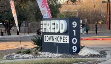 Northwest Side apartment residents spend 2 days without electricity