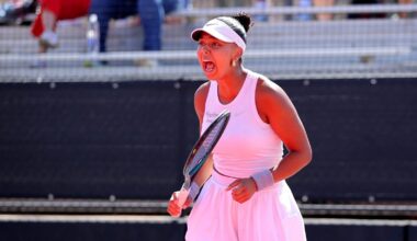 Chems Doha Zeghlouli celebrates after winning a big point