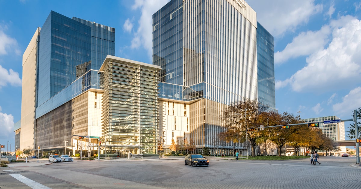 Firm signs new lease in 1 million-square-foot Plano towers