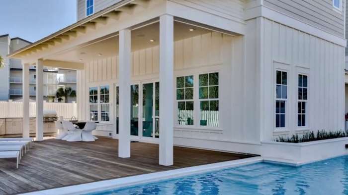 New Vrbo® survey on group travel reveals common pet peeves