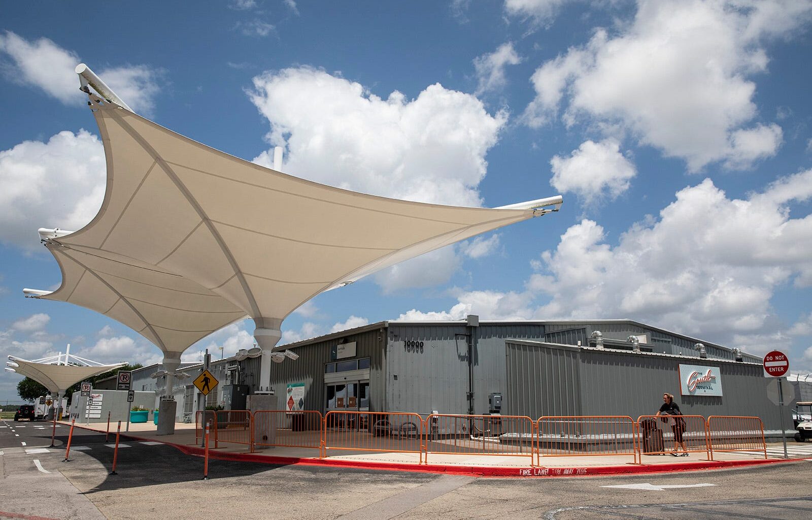 Austin airport to close South Terminal, move 2 airlines