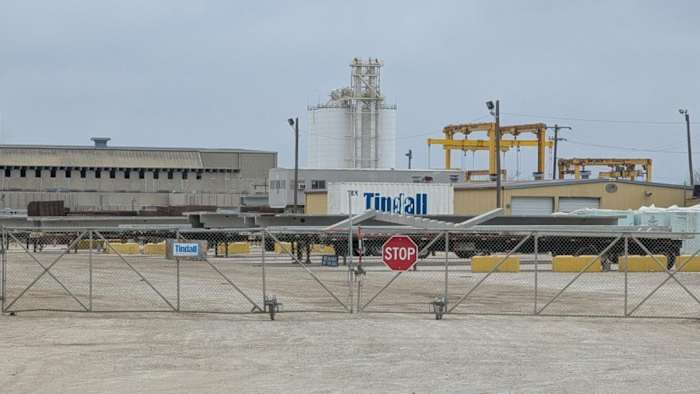 Employee dies on-site at Southwest Side concrete manufacturing facility, SAFD says