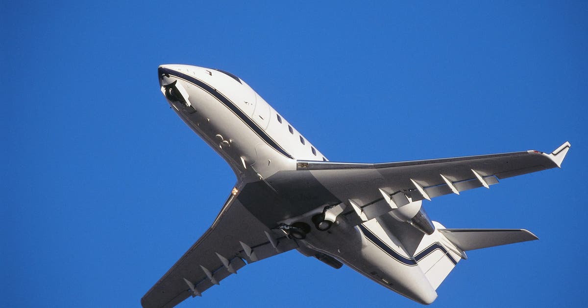 NTSB gives new details on Houston jet crash in Maine that killed 6