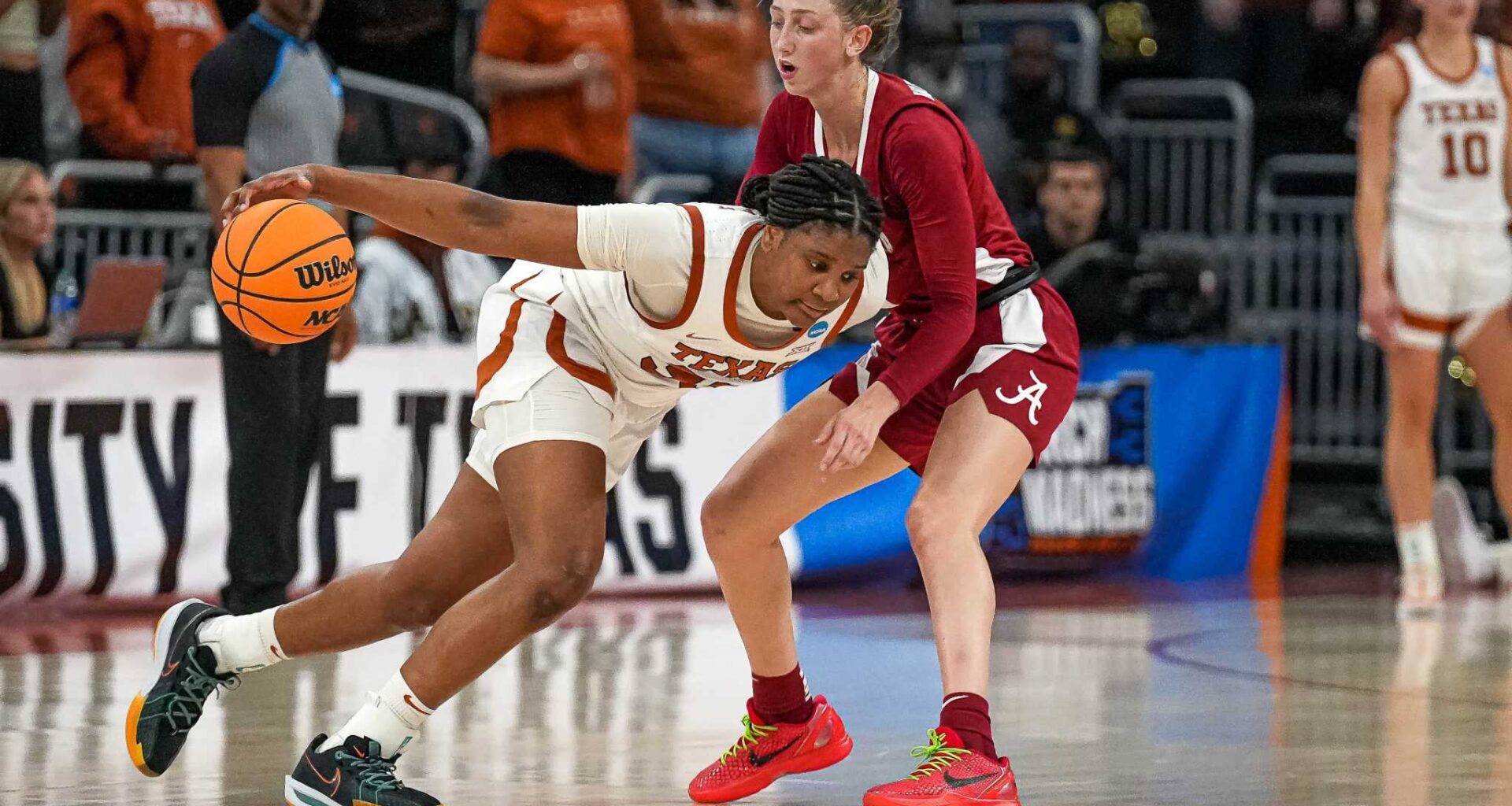 Texas basketball vs Alabama game score: Replay, highlights