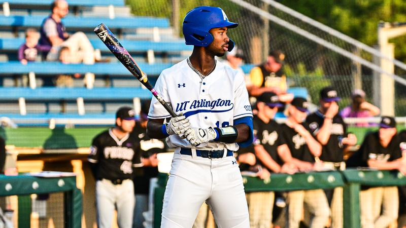 McAfee Walk-Off Lifts Mavericks Past ULM in Series Opener
