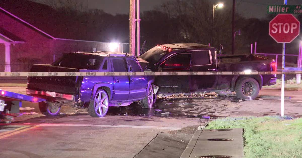 Fort Worth head-on crash leaves one dead