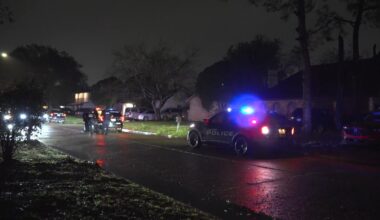 Married couple shoot each other in Southwest Houston home