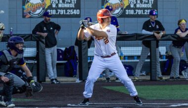 Warhawks Win Game Three in Arlington