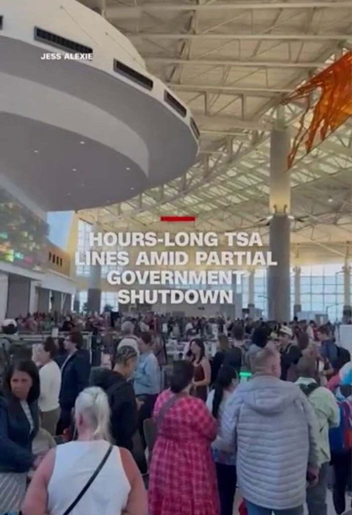 Hours-long TSA lines in Texas
