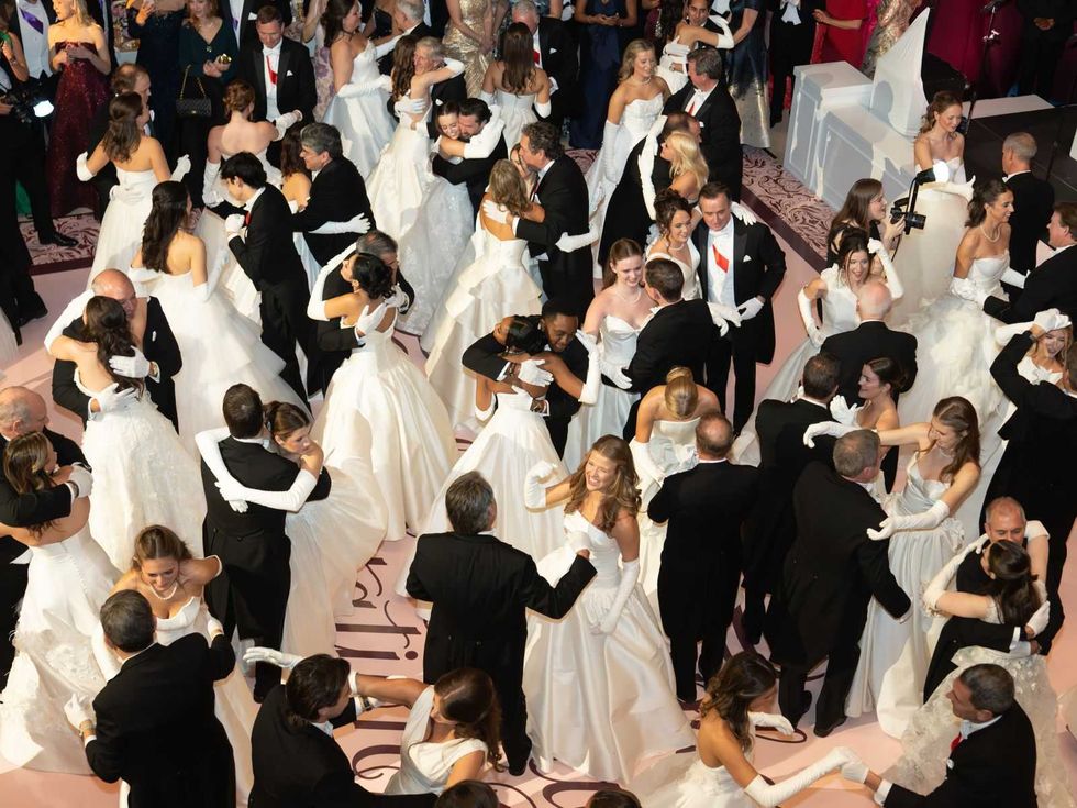 DSOL Presentation Ball 2026