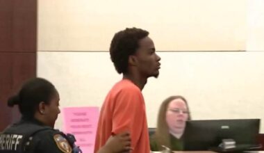 18-year-old held without bond in Heights murder of Austin woman