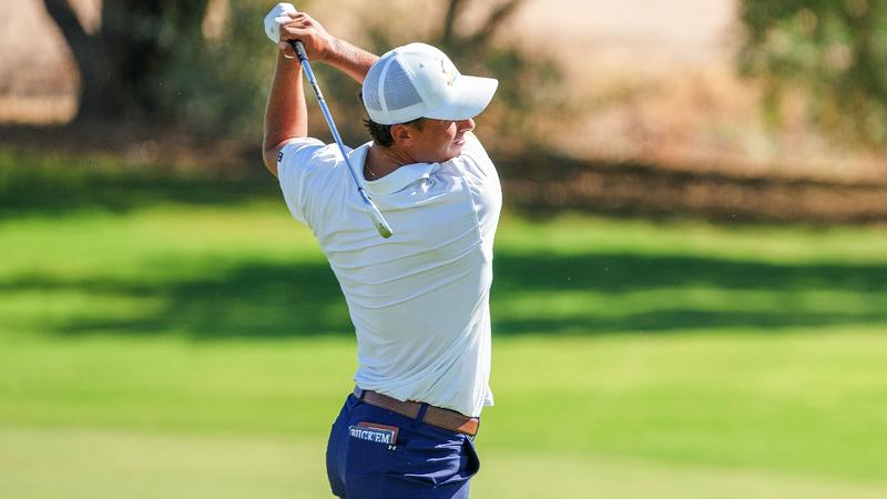 Mavs compete in day one of R.E. Lamkin Invitational