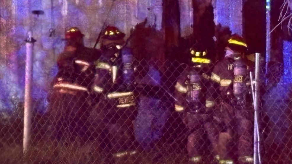 Socorro Fire Department crews were seen working to extinguish the fire. (KFOX14/ARC EL PASO){p}{/p}