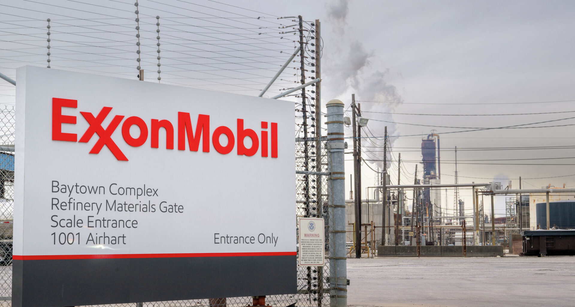 Exxon may move legal headquarters from New Jersey to Texas