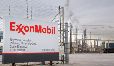 Exxon may move legal headquarters from New Jersey to Texas