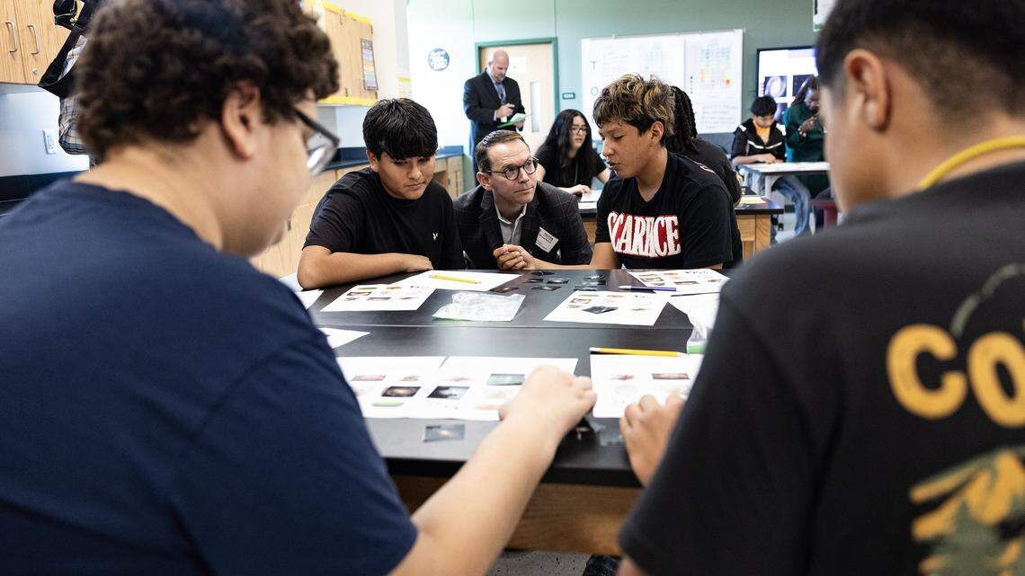 Lake Worth Superintendent Mark Ramirez resigns amid takeover