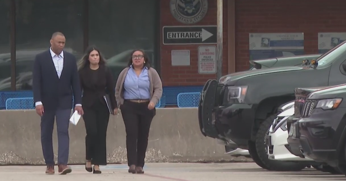 North Texas congressman tours Dallas ICE facility months after deadly shooting