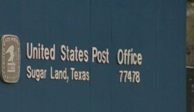 Sugar Land postal worker accused of stealing mail may have targeted envelopes with checks inside