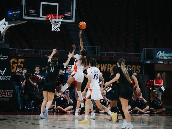 Reynolds Records Eighth Double-Double as UTA Outlasts Utah Tech in WAC Tournament Opener