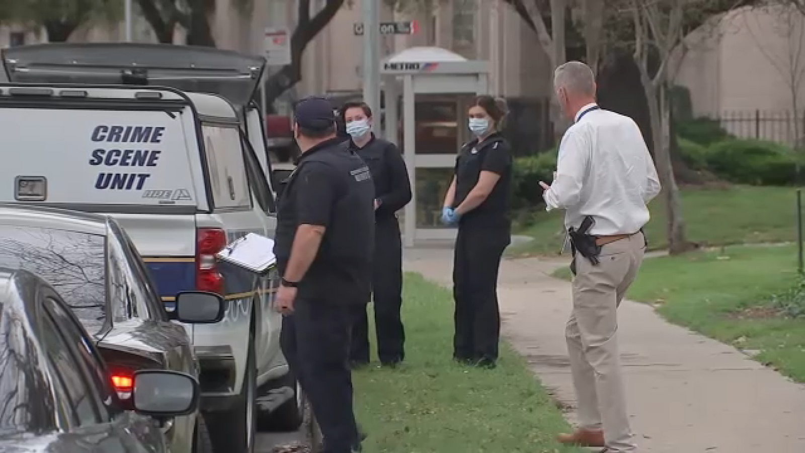 17-year-old shot and killed while showing gun off to friend in southwest Houston home, HPD says