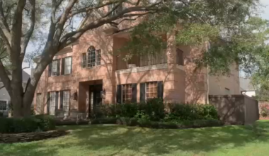 Clear Lake, Texas man James Earl Johnson accused of holding disabled wife captive for 5 years, police say