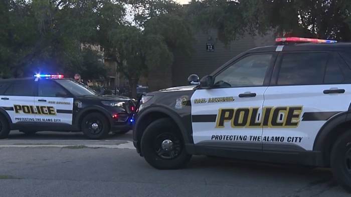 San Antonio councilmembers push to reprioritize hiring police officers in budget discussions