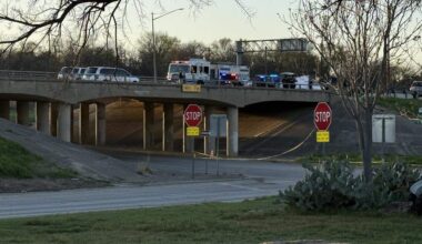 Man killed in Fort Worth TX police shooting on U.S. 287 bridge