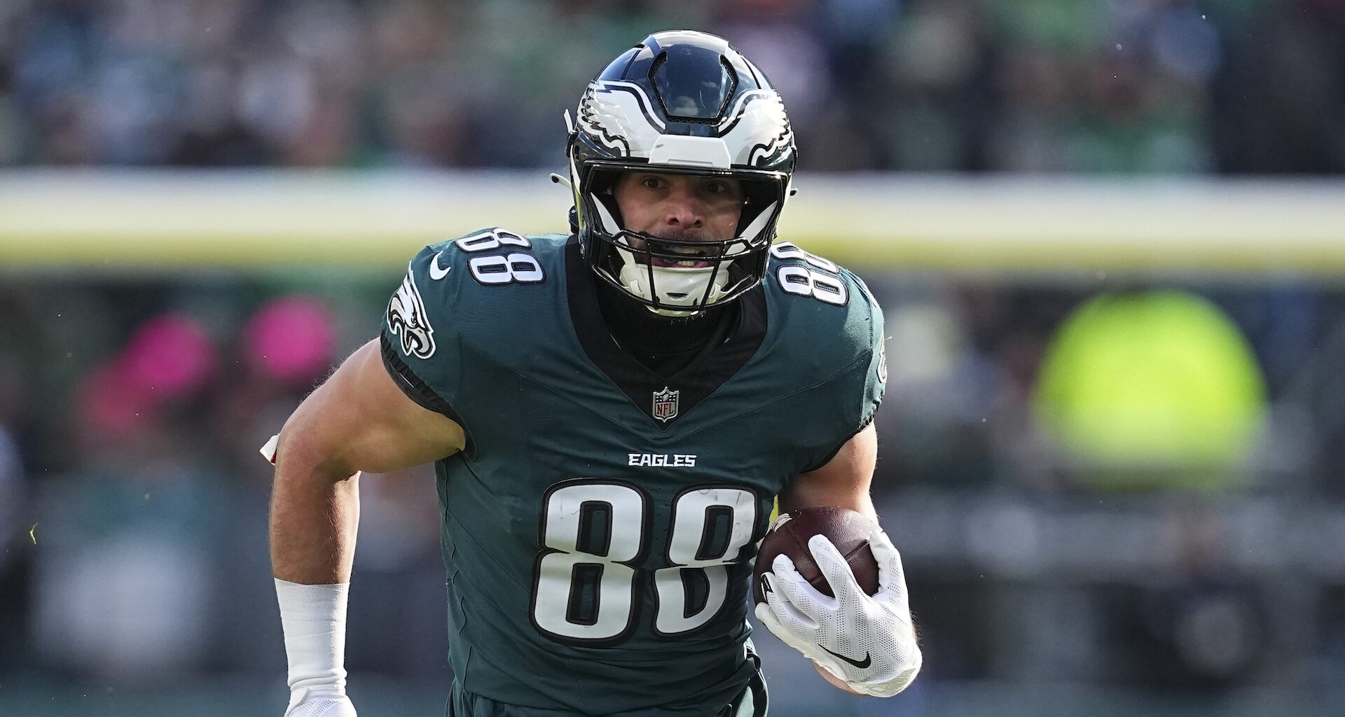 Eagles Get Good News on Dallas Goedert After Pair of Tight End Signings: Report