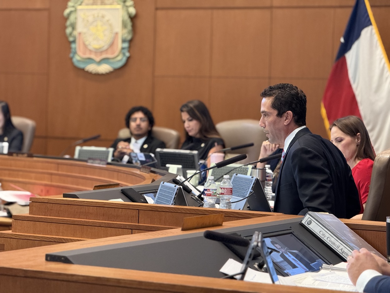 Battle brewing at San Antonio City Hall over police hires