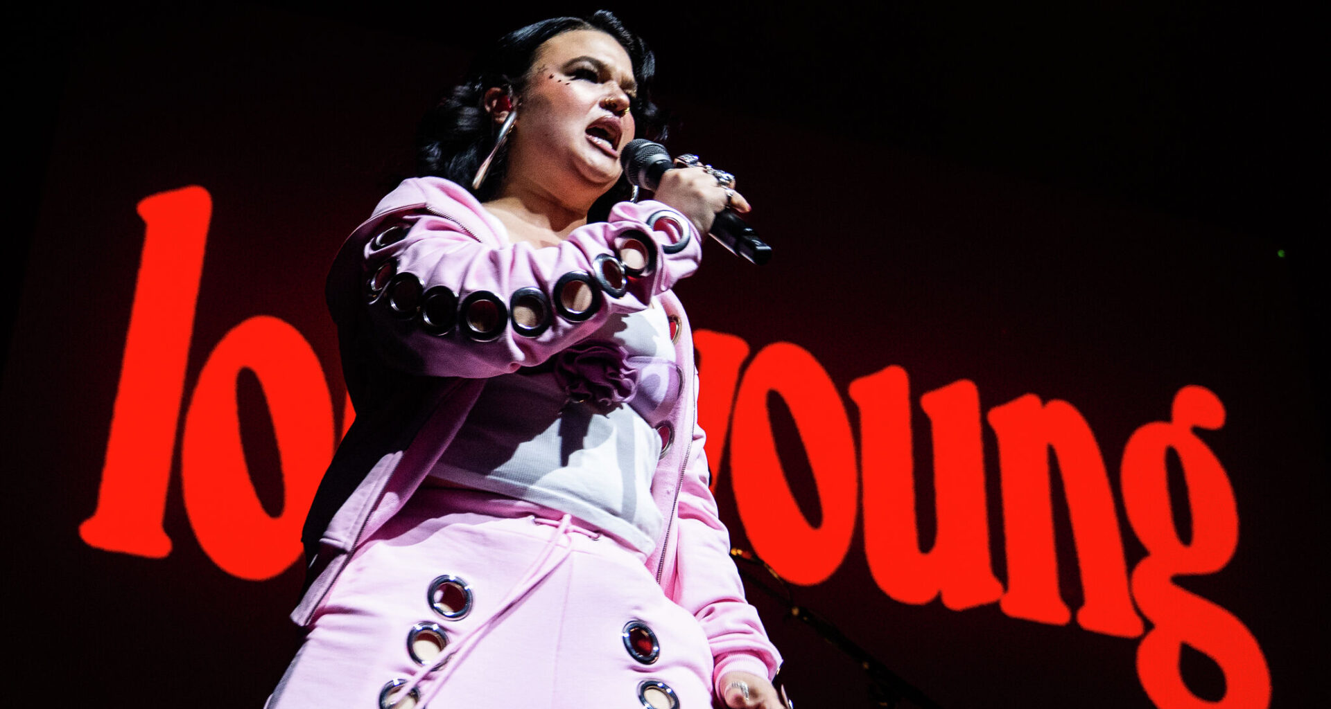 Back from rehab, Lola Young leans into confessional power at SXSW