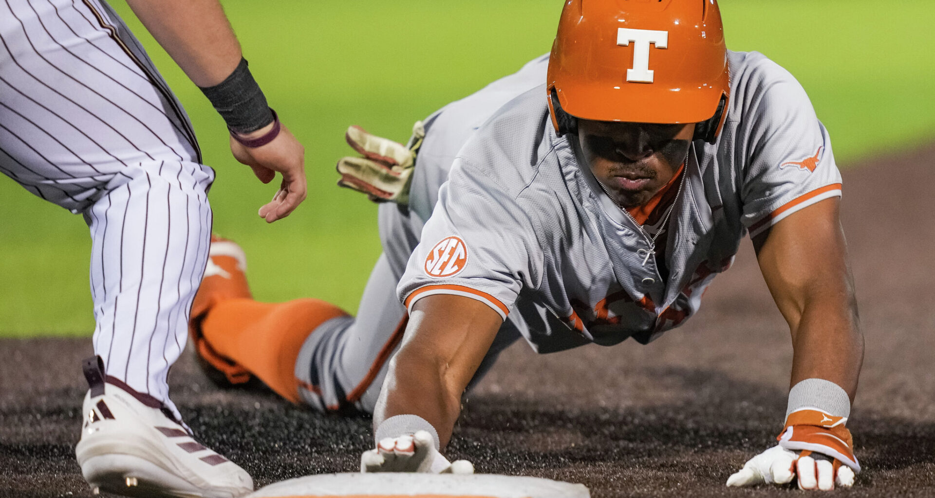 Texas baseball plays Ole Miss in SEC opener: Live updates, highlights