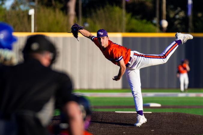 Trosclair shines as Demons take series opener from Islanders