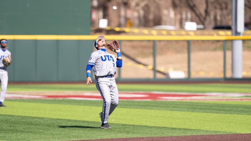 Mavericks Upset No. 24 UTSA in 15–11 Series-Opening Win