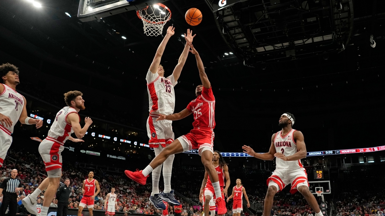 Brayden Burries scores 21 as No. 2 Arizona survives No. 5 Houston 79-74 in Big 12 final rematch