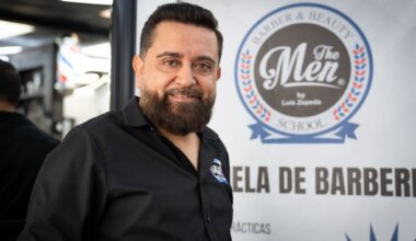 Texas license change threatens thousands of immigrants' jobs