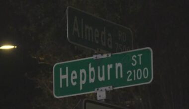 Motorcyclist killed in crash with minivan on Houston’s South Side