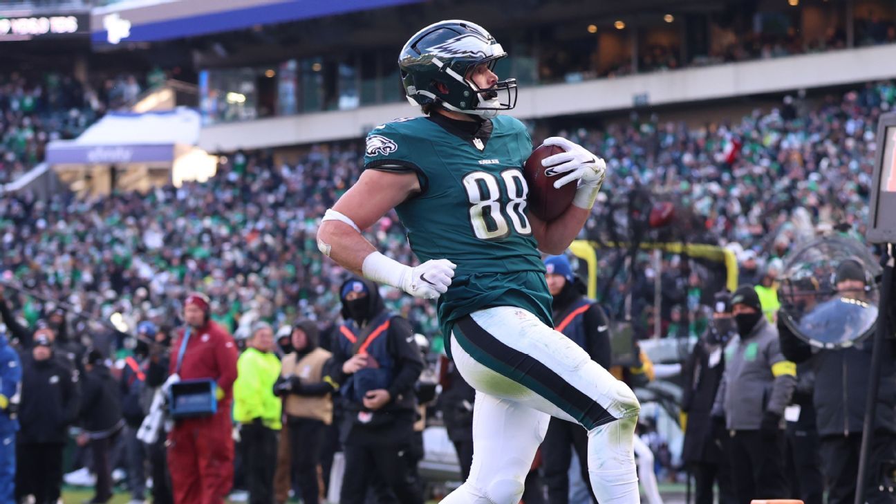 Sources: Dallas Goedert stays with Eagles on new 1-year deal