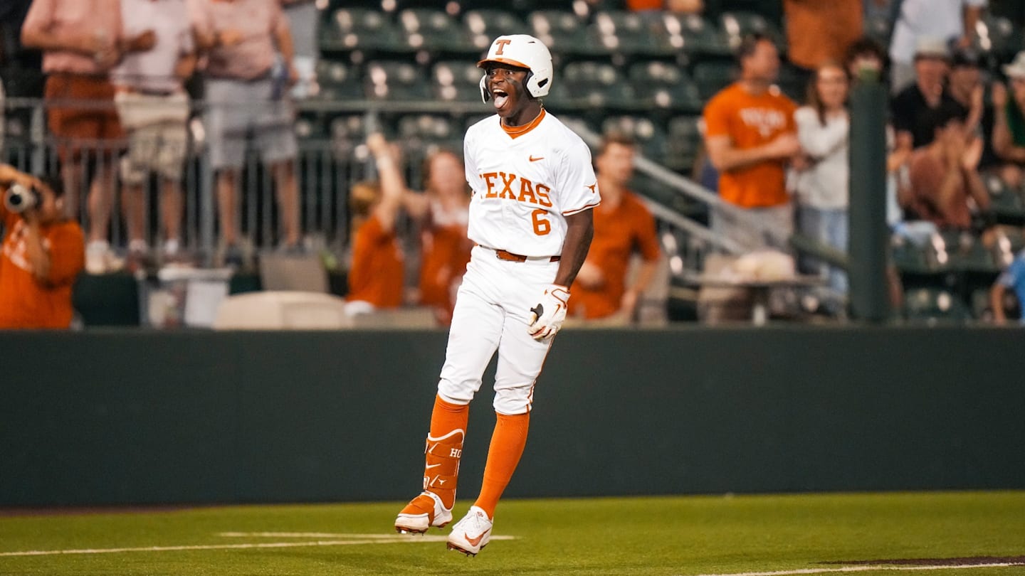 No. 2 Texas Starts SEC Play Strong Against Ole Miss: Longhorns Notebook