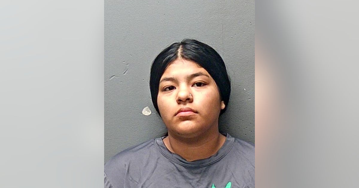Mom arrested for baby’s ejection death in Fort Worth crash