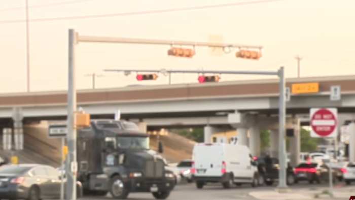 Power outages cause San Antonio traffic lights to flash for hours