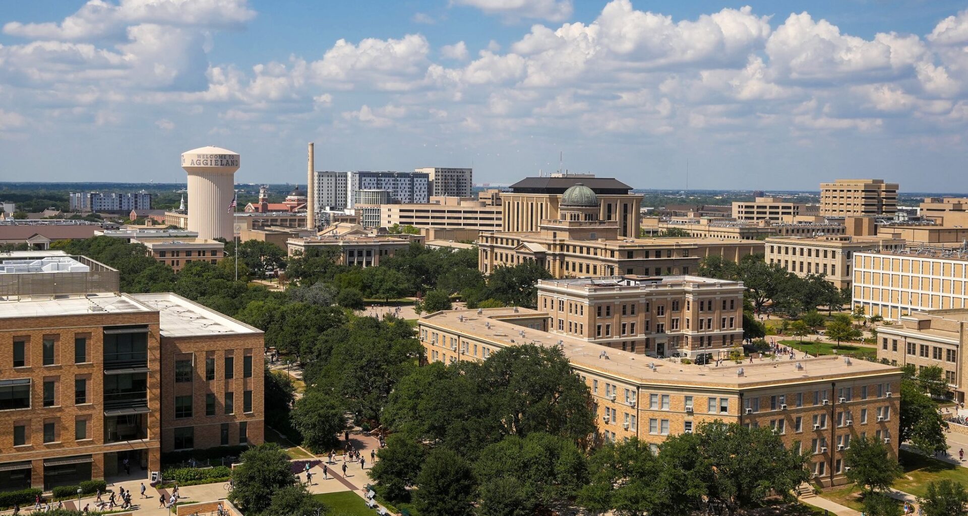 Texas A&M students in Qatar leave, shelter in place in U.S., Iran war