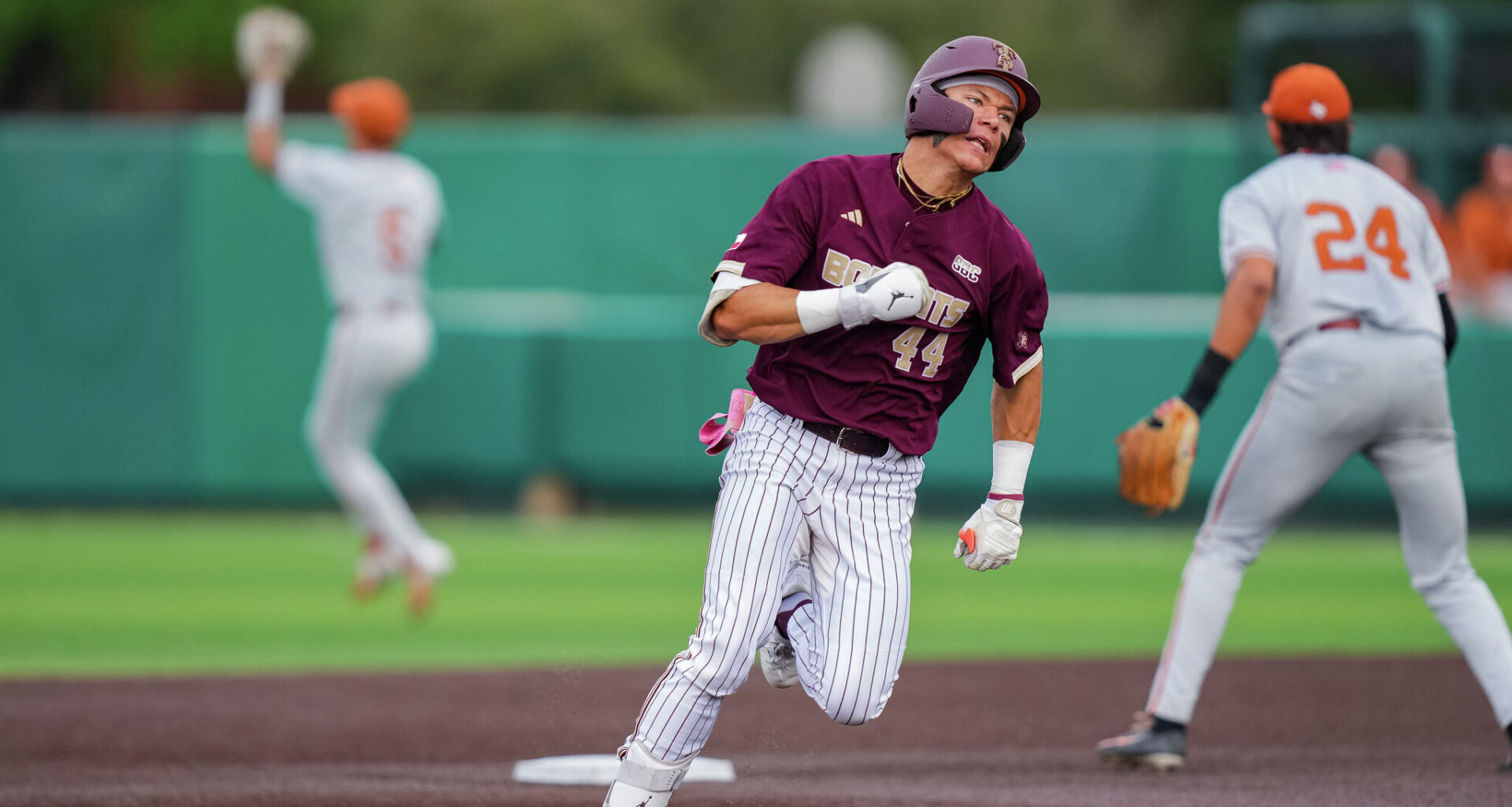 Live updates, score and highlights