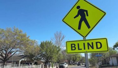 Blind homeowner wants city to add safety measures at Southwest Side crosswalk