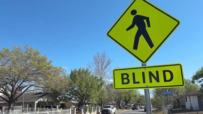 Blind homeowner wants city to add safety measures at Southwest Side crosswalk