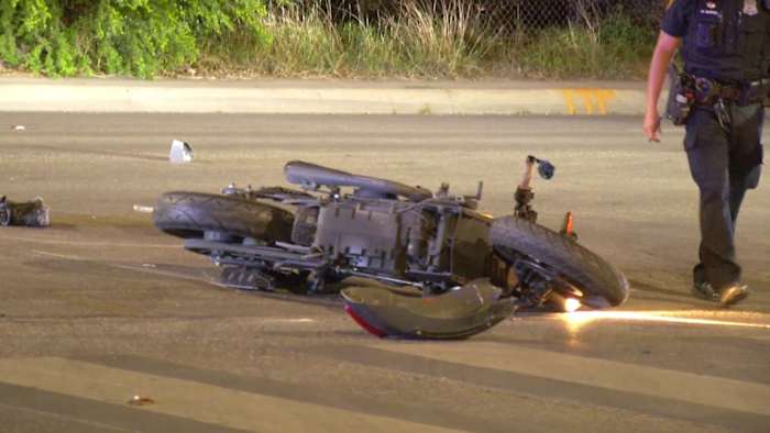 Off-duty San Antonio police officer hospitalized after East Side crash, SAPD says