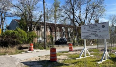 Houston construction crew finds man's body in field, authorities investigating