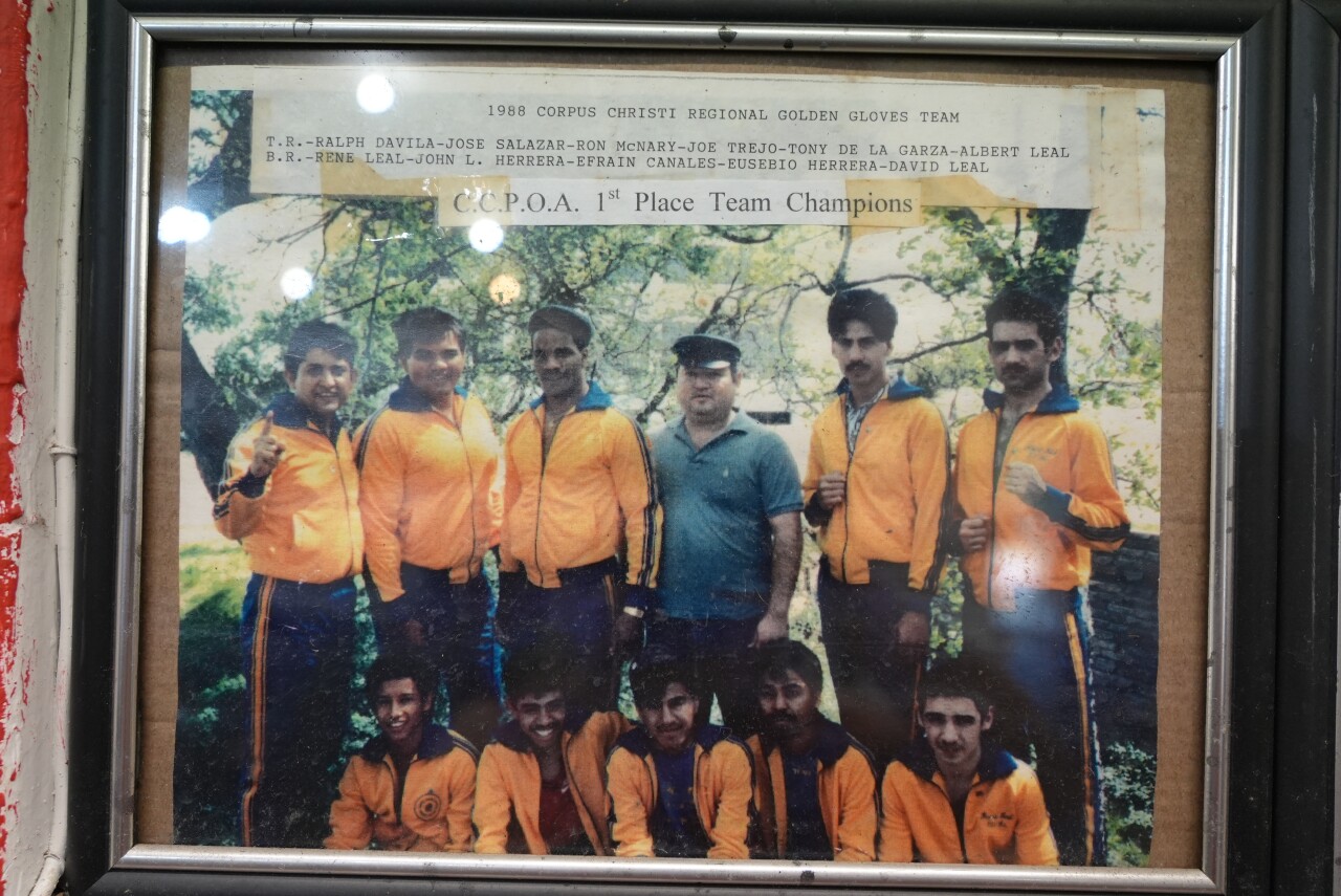 Davila with his 1988 Corpus Christi Golden Gloves team