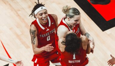 Bailey Maupin preparing to shoot a free throw.