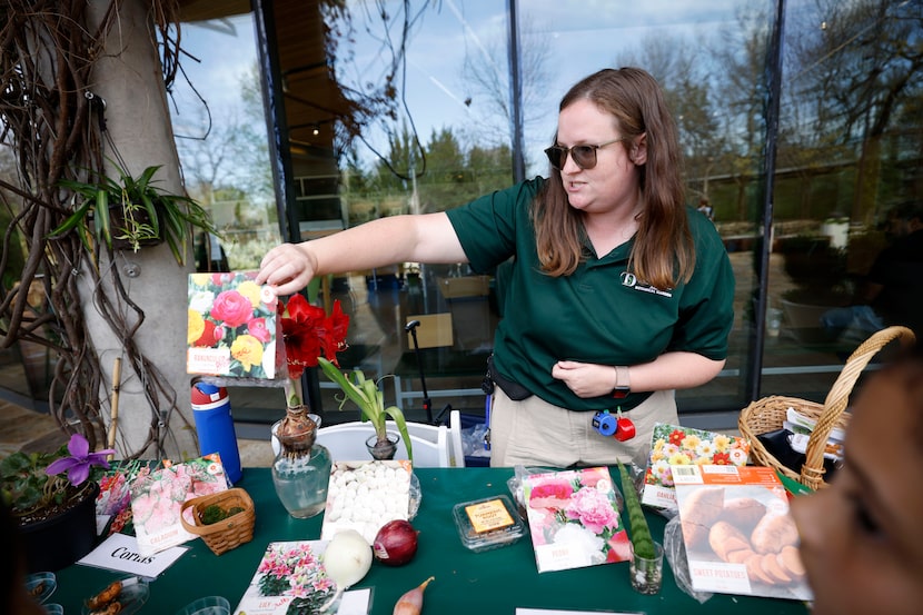 Abbey Garrett, program teacher at the Dallas Arboretum's Rory Meyers Children's Adventure...