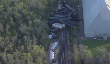 Traffic: 23-car train derailed in Richmond, all crossings except 1 reopened
